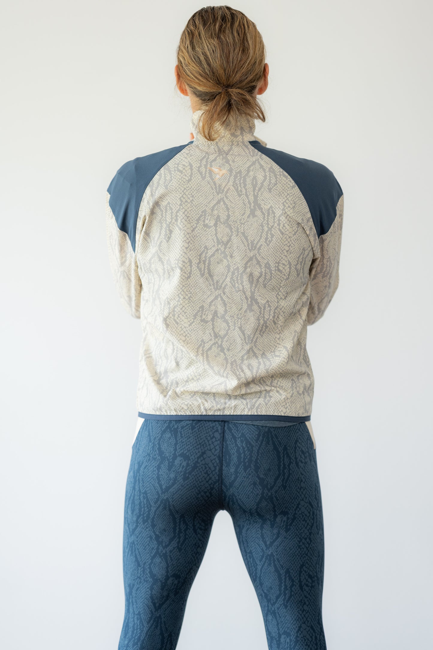 Blouson Snake Weaving Sand